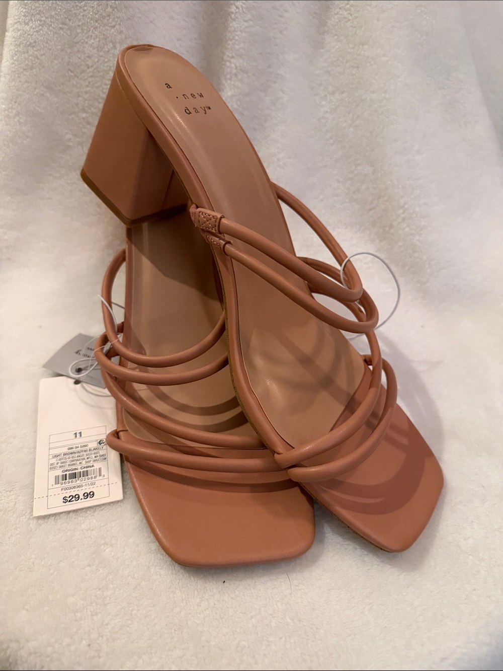 a new day Strappy Block Heel Sandals in Mauve